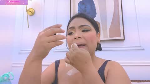 HANNA SOFIA online show from March 30, 11:10 am