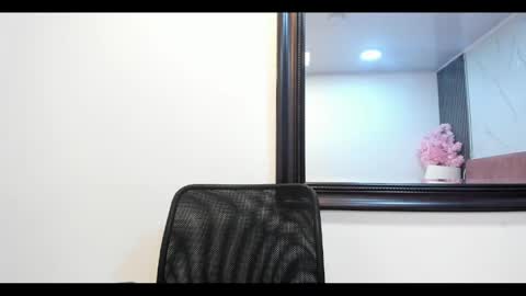 Hanna  online show from May 28, 1:58 am