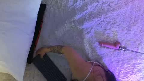 hannacruzsj online show from October 8, 9:10 pm