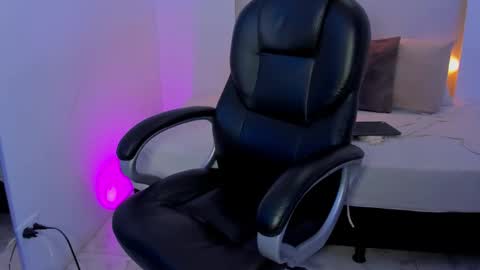 hannah__gray online show from October 22, 3:57 pm