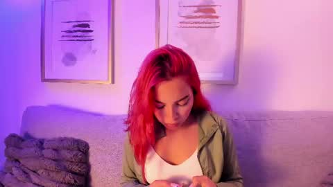Hannah online show from July 17, 4:25 am