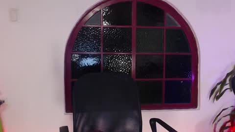 Hannah online show from January 3, 3:49 am