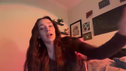 Hannah Taylor online show from March 6, 1:37 am