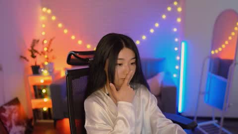 hannarosie online show from May 29, 2:37 pm