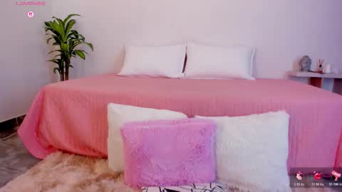 Hanna Williams  online show from December 20, 10:06 pm