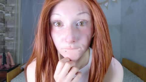 Hannah online show from May 5, 1:23 am