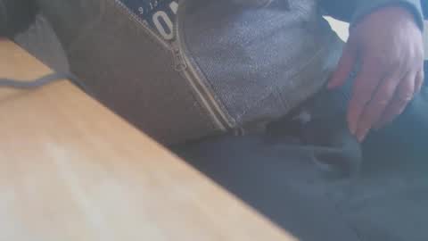 hannes_k online show from February 28, 11:36 am