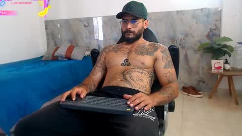 hanz_col online show from November 5, 3:03 pm