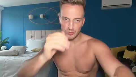 hanzlagerfelt online show from November 3, 10:22 pm