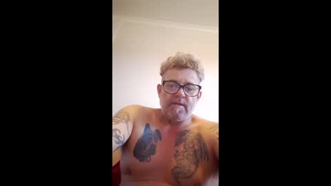 happydick69a online show from February 10, 10:24 pm