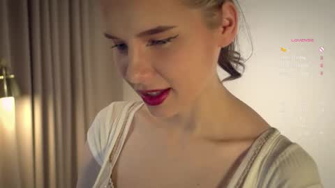 Evy  online show from May 1, 11:43 pm