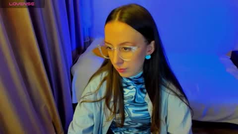 Stephanie online show from March 23, 7:08 pm