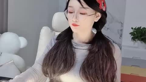 Daisy online show from February 19, 3:39 am