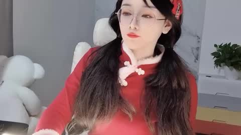 Daisy online show from February 21, 5:09 pm