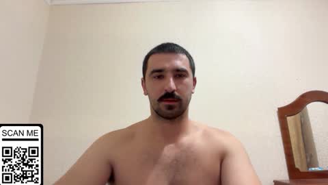 Snapshot of hard_to_obey chatting on October 3, 7:22 pm hard_to_obey online show from October 3, 7:22 pm