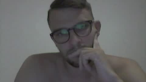 hardboylovemilfmoom online show from July 8, 8:56 pm