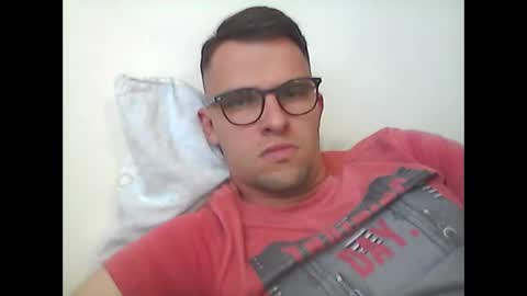 hardboylovemilfmoom online show from April 26, 4:15 pm