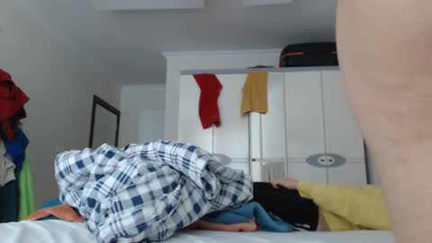 Instagrambrosmasters342          online show from January 29, 8:40 am