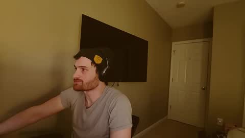 Tom online show from December 13, 8:36 pm