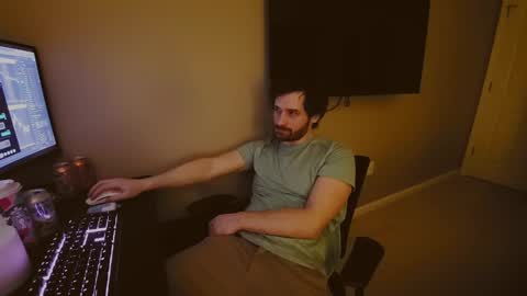 Tom online show from December 25, 9:13 am