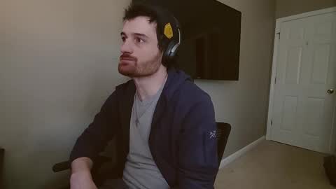 Tom online show from December 13, 5:32 pm