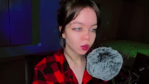 Snapshot of haribo_asmr chatting on March 2, 7:32 am Miss Hari online show from March 2, 7:32 am