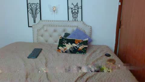       online show from April 23, 12:51 am