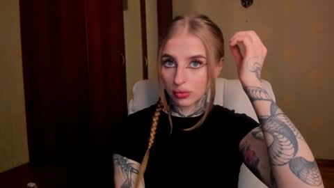 Julia online show from February 12, 4:49 am