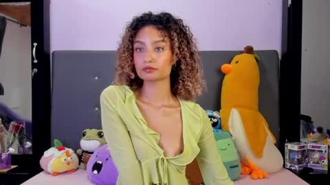 Harmony Hill online show from April 15, 2:37 am