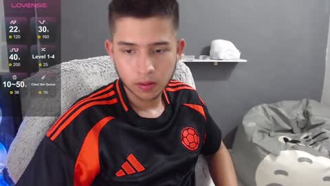Snapshot of harold_18_ chatting on January 28, 8:36 pm harold_18_ online show from January 28, 8:36 pm