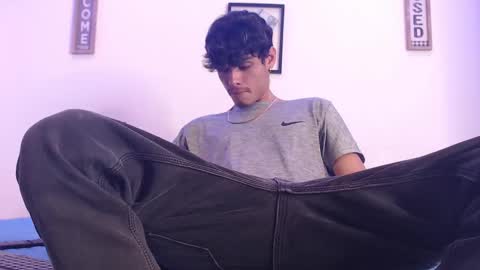 harry thomson online show from March 10, 7:22 am