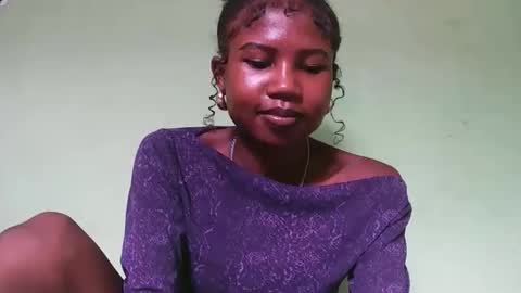 hasleyinah online show from March 2, 7:48 am