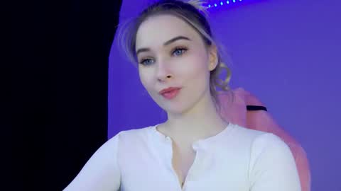 Anna online show from February 20, 5:04 pm