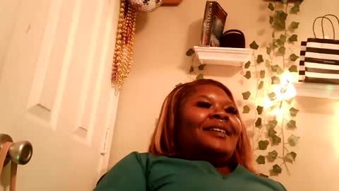 hawtchoc37 online show from November 21, 11:19 am