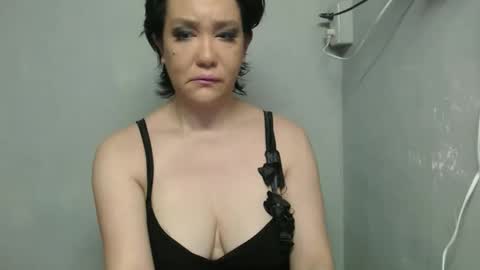 hazelannenatividad3 online show from April 23, 6:09 pm