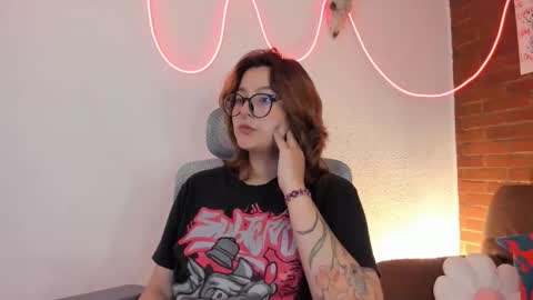 Snapshot of hazelbrownn23 chatting on October 11, 11:30 pm Hazel Brown online show from October 11, 11:30 pm