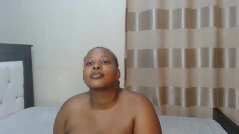 Snapshot of heatherjee chatting on September 29, 12:20 am Heather online show from September 29, 12:20 am