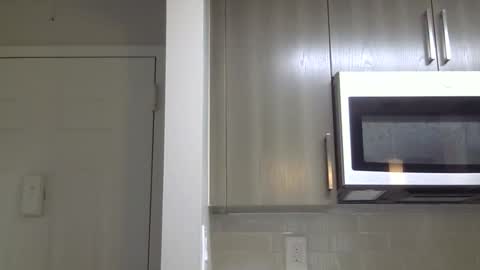 heatwavee online show from October 31, 3:34 pm