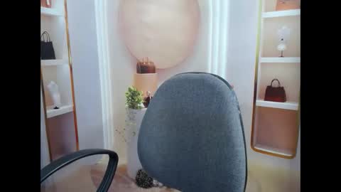 love bug online show from January 14, 3:25 am