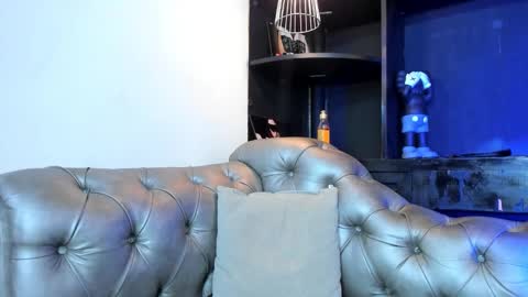 heellboy_ online show from December 5, 3:17 am