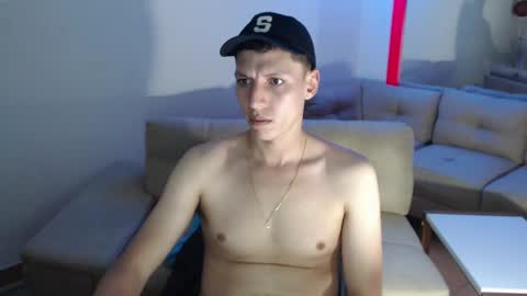 hefesto_69 online show from March 8, 12:11 am