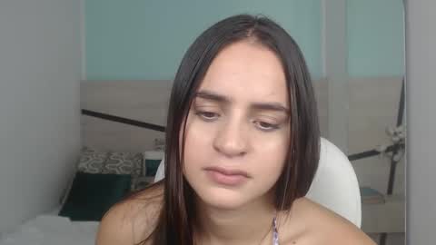 Heidy  online show from February 7, 8:31 pm