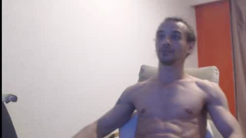 heilanubis online show from April 11, 5:39 pm