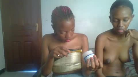 heilybunny online show from April 6, 9:10 am