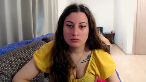 helen_adams_ online show from May 14, 6:33 am