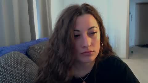 helen_adams_ online show from June 30, 10:25 am