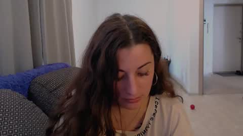 helen_adams_ online show from July 10, 7:57 am