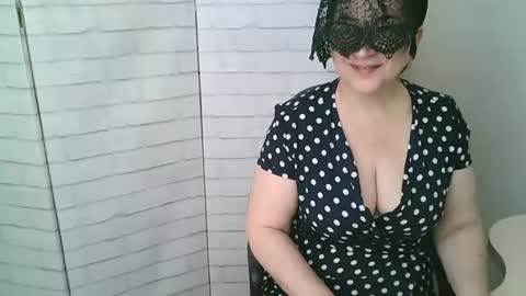 Helen online show from April 3, 4:19 am