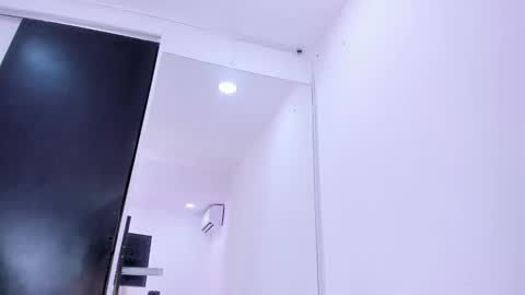    online show from September 23, 11:37 am