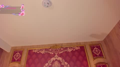 Helen or Hells online show from November 28, 7:21 pm